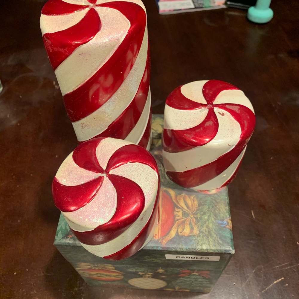 Holiday candles